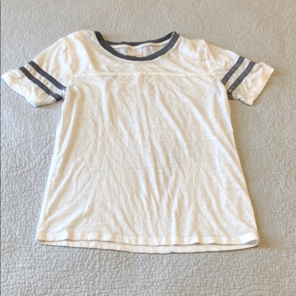 white t shirt